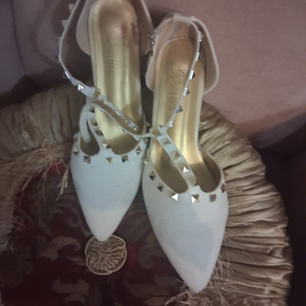 Studded Pointed-Toe Ankle-Strap Pumps in White